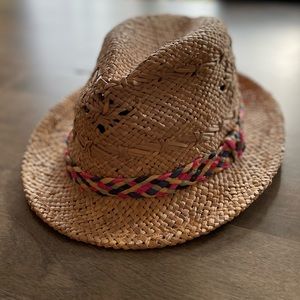 cute summer hat 100% seagrass with pretty colorful seagrass band!